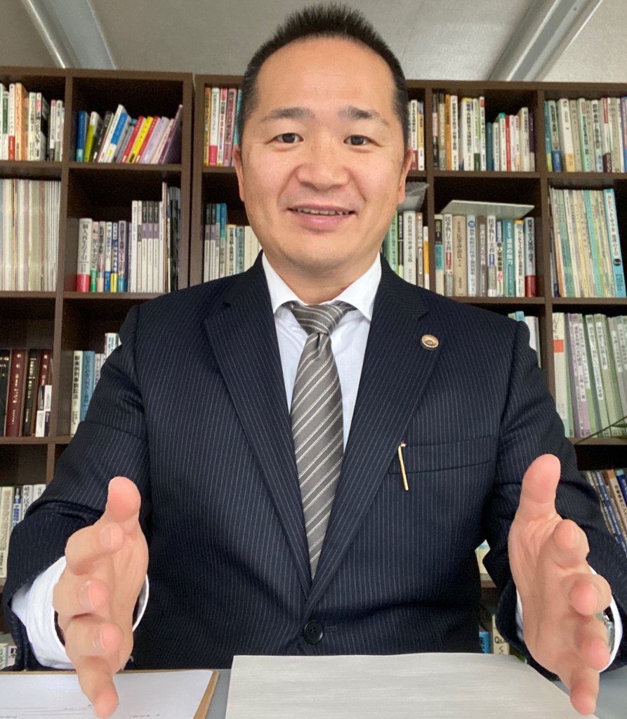 弁護士 石垣徹郎
